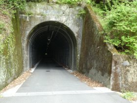 萬川隧道